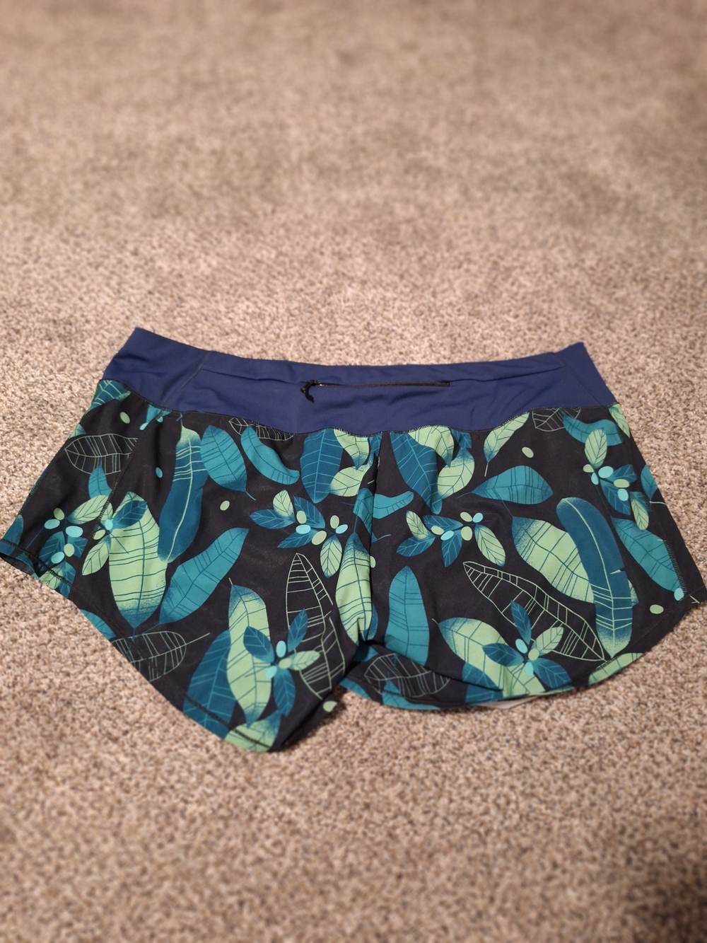 oiselle Navy Waistband Tropical Leaf Print Running Shorts - Picture 2 of 3